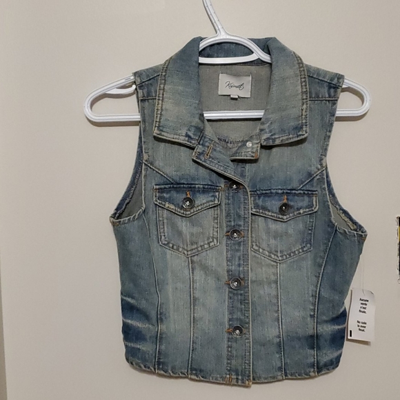 Jean vest - Picture 1 of 2